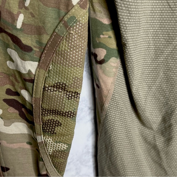 ⭐️ Massif Men’s Army OCP Flame Resistant Combat Shirt Size Medium - Picture 5 of 16